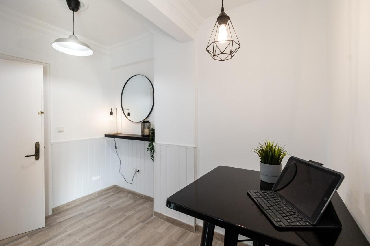Nordik Rooms Urban - Urena "Grindavik" Μάλαγα Εξωτερικό φωτογραφία